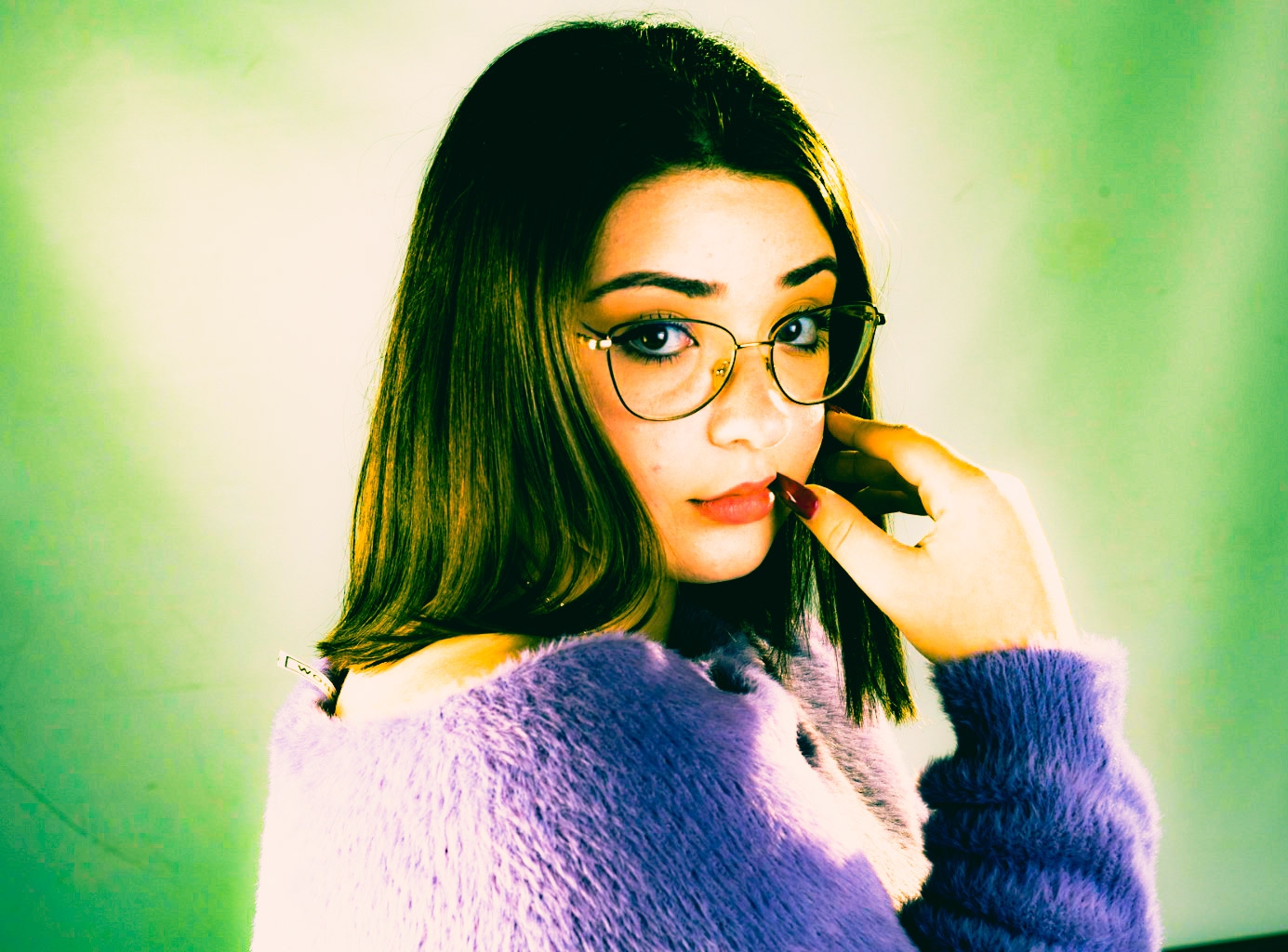 Angie G. L´universo in mezzo ai guai