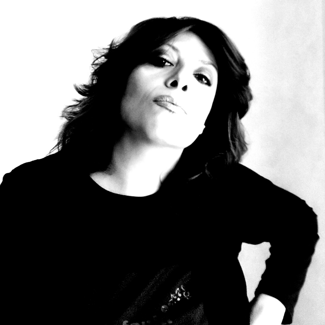  Stefania Altomare:"Big Yellow Taxi" FUORI ora in tutti i digital stores e sui Social Media
