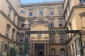 Napoli – Costretti a rientrare forzatamente dalle ferie: ancora polemiche all’ospedale Vanvitelli all