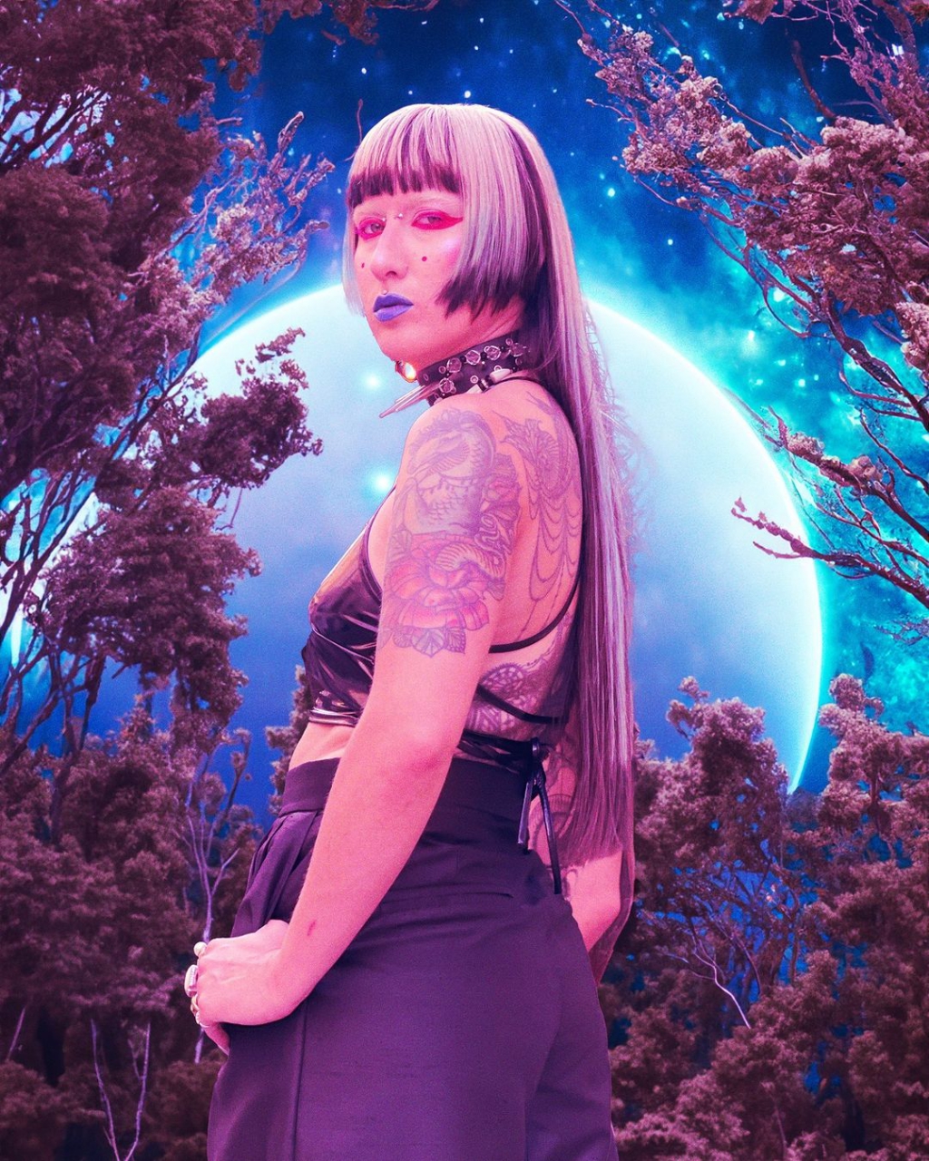 hetra intreccia crisi globali e musica in “2019 Benvenuta sul pianeta Terra”, il suo primo EP