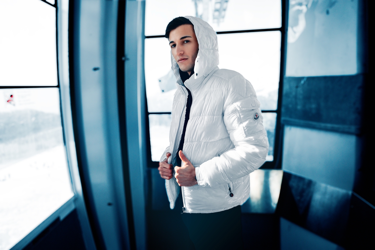 Oltre lo status symbol: Blade rivela il prezzo del successo in “Moncler”