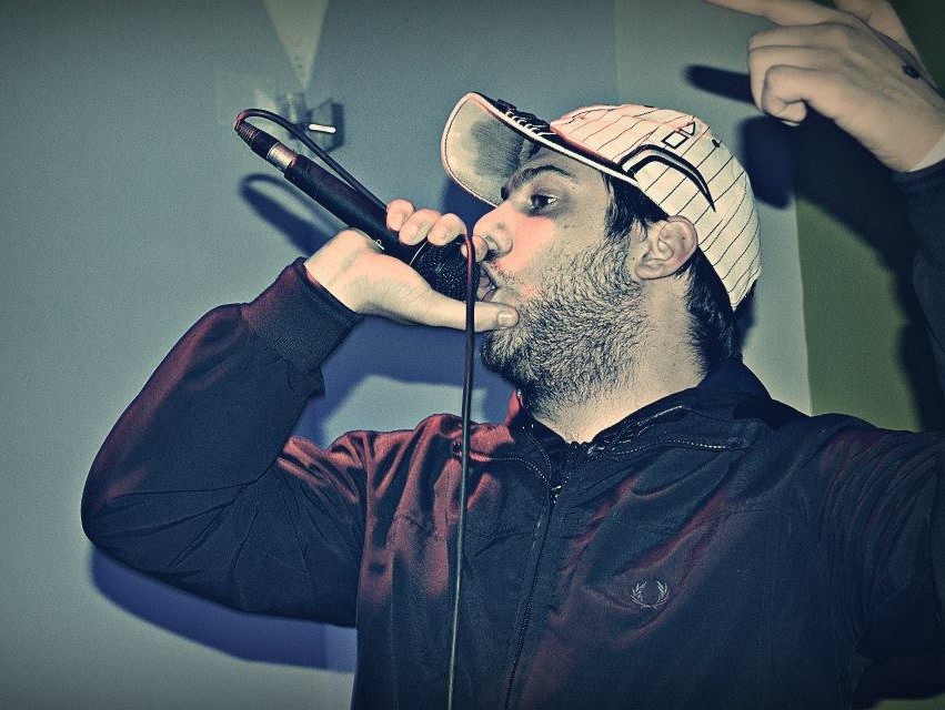 Masterman MC sfida l’industria musicale e riporta il rap alle sue origini in “Tutto ciò che ho”