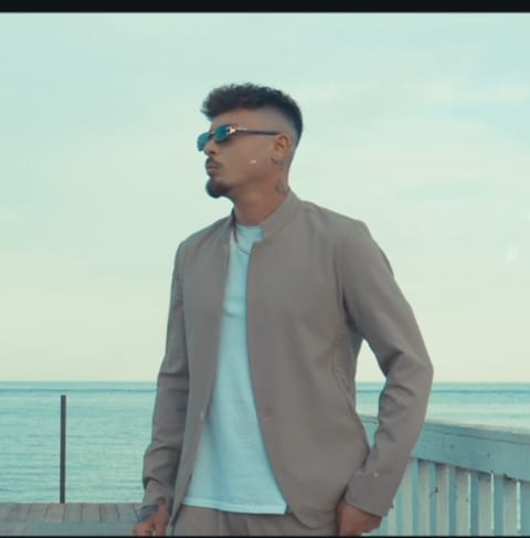 Junior Luis - Il nuovo singolo “Mi Diamante”