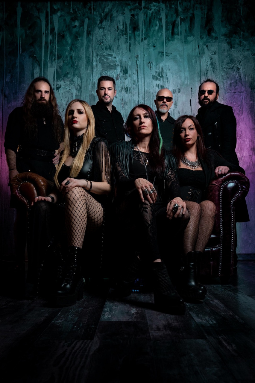 “The Seduction of Hollowness” è il nuovo video degli Holy Shire