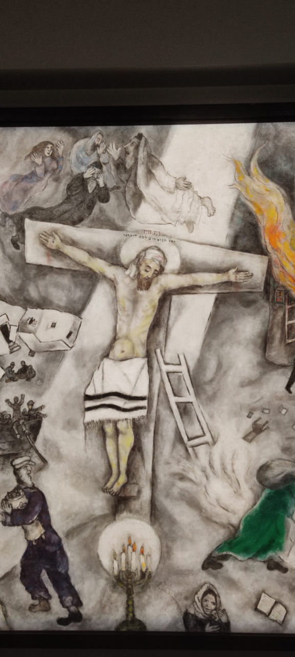 LA CROCIFISSIONE BIANCA DI CHAGALL ESPOSTA A ROMA