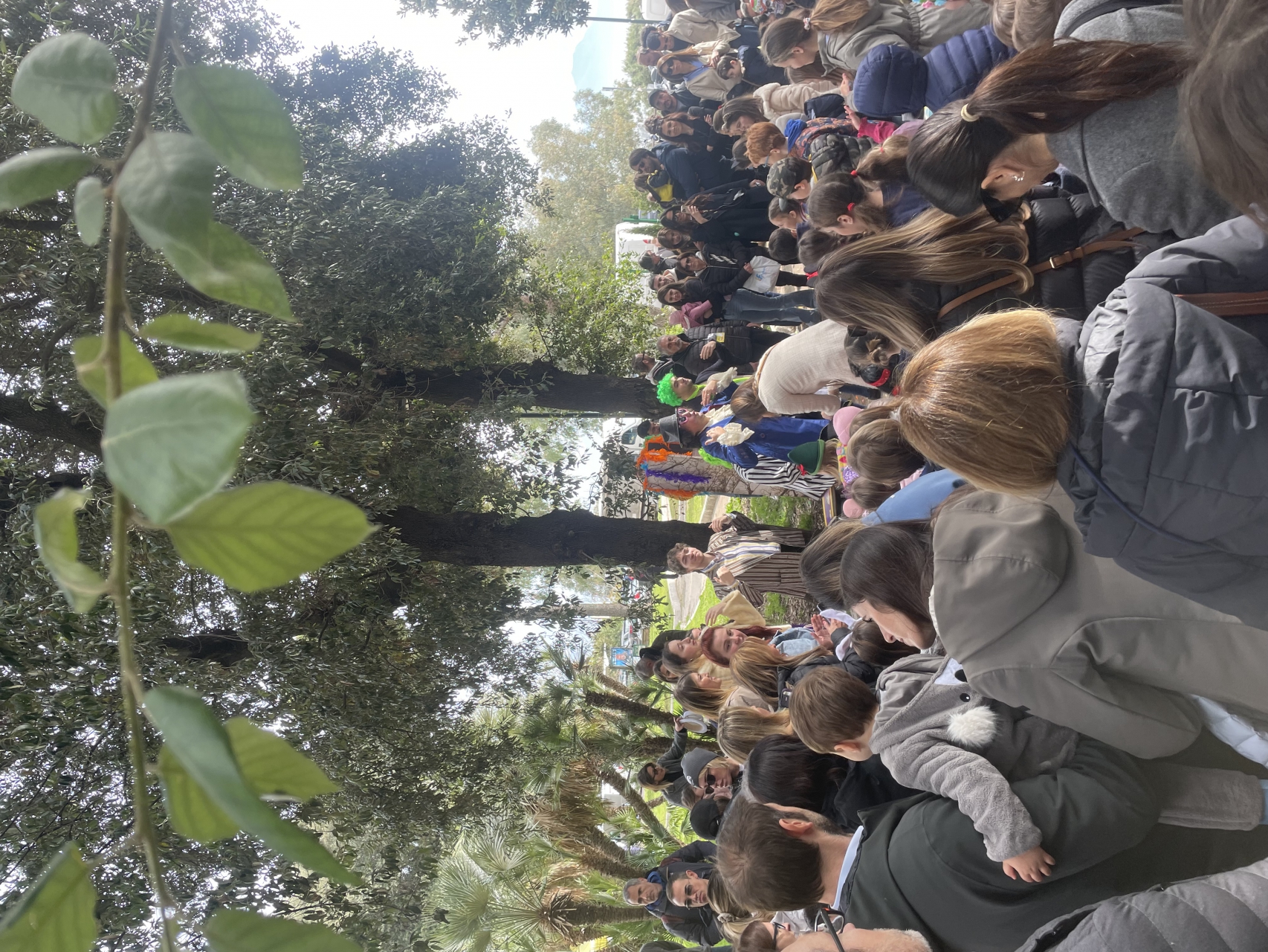 Un Carnevale da Favola: Grande Successo per lo Spettacolo per Bambini in Piazza Salvatore di Giacomo!