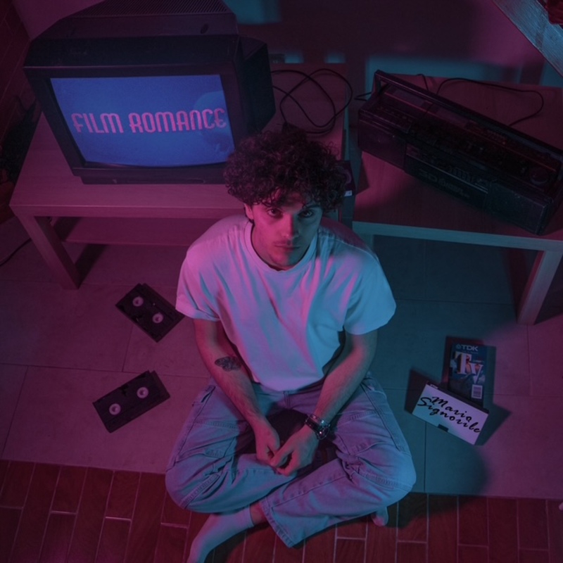 Un brano che parla di quello che resta dopo l’ultima scena: "Film Romance" di Mario Signori