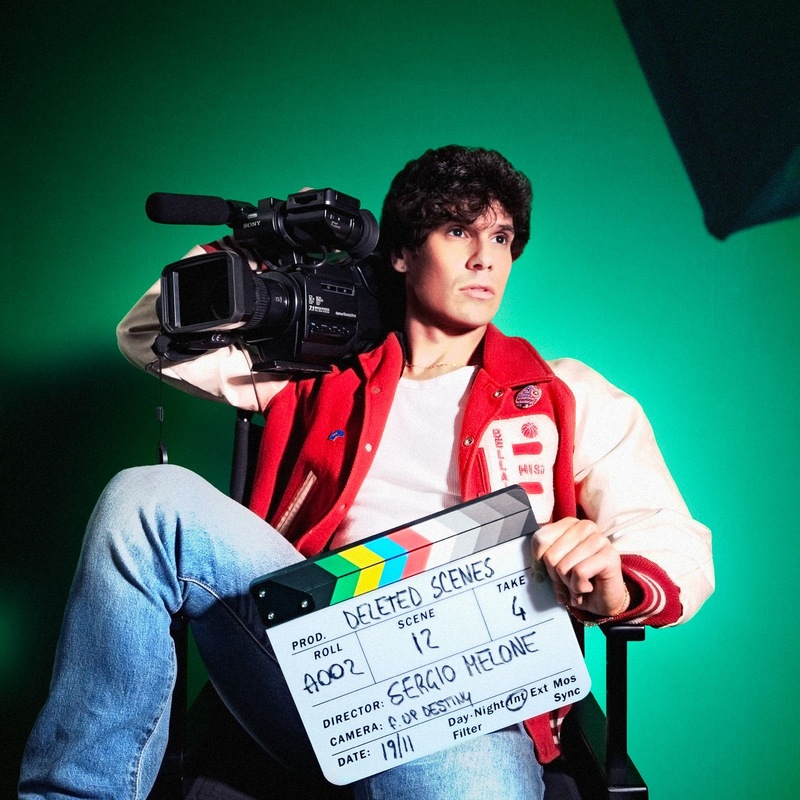 Quando un legame si ferma all’inizio: l’immaginario di “Deleted Scenes”