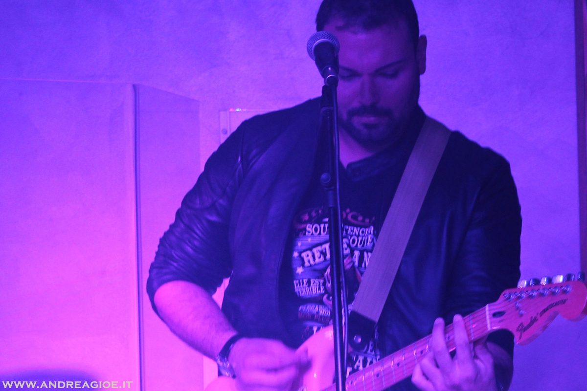 Quando la musica diventa referto morale di ciò che accade nel silenzio: Andrea Gioè e l'EP "