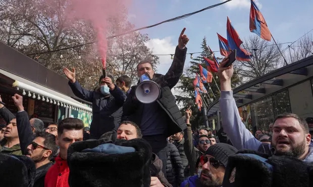 Armenia: Il primo ministro armeno accusa l’esercito di tentato colpo di Stato