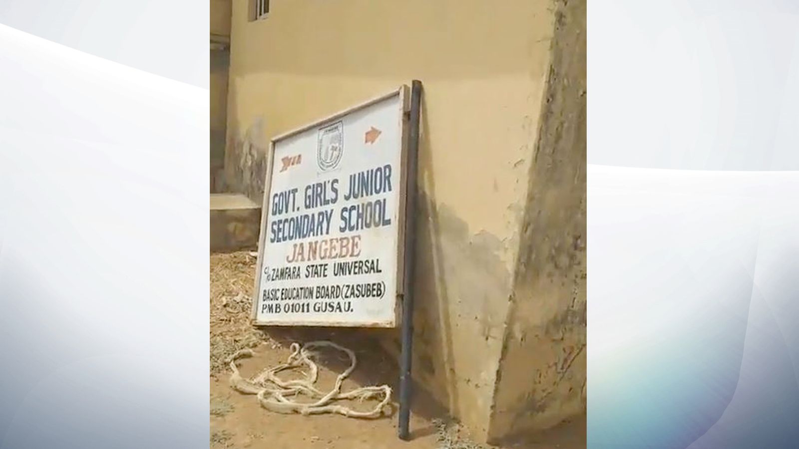 Nigeria: Centinaia di studentesse rapite nella città di Jangebe mentre uomini armati attaccano la vic
