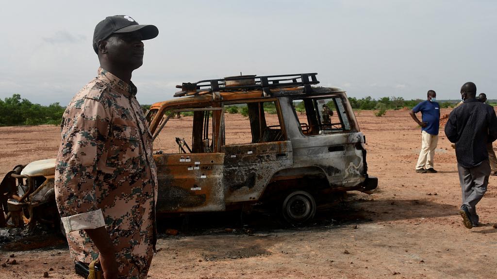 Niger: Almeno 11 persone uccise in attacchi dei jihadisti e aule date alle fiamme