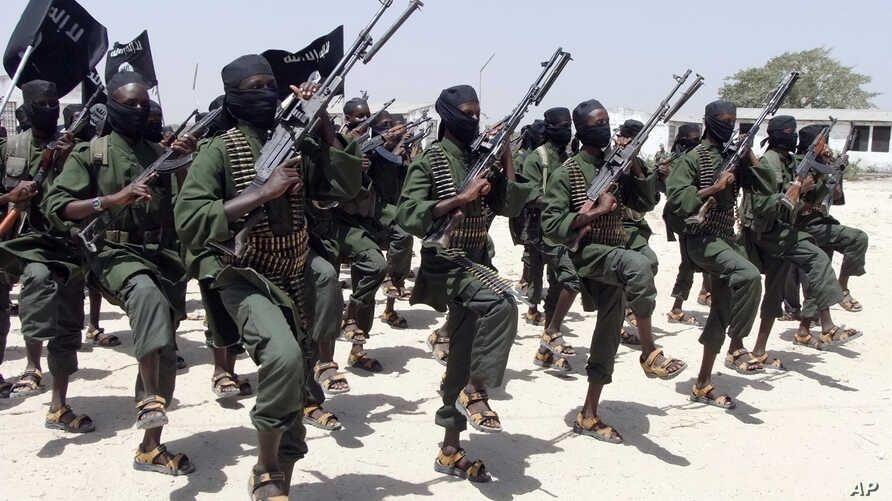 Somalia: Militanti al-Shabaab attaccano 2 basi militari nella regione Basso Scebeli